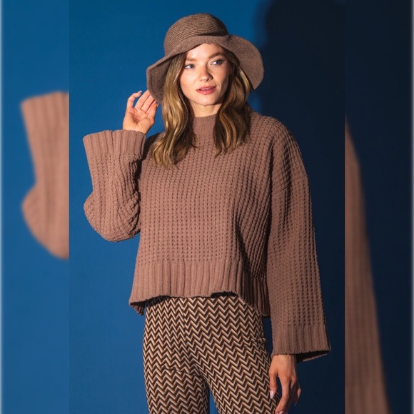 waffle shaped pullover sweater - Picture 1 of 2